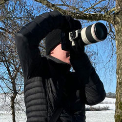 image of Nathalie Giancaspro taking photographs